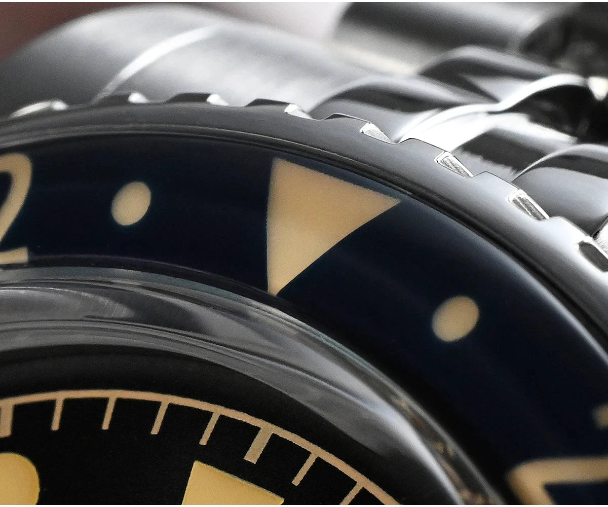 Mens Sapphire Crystal Watch With Bidirectional Bezel 20 Bar Water Resistance BGW9 Dial by AuroreWear