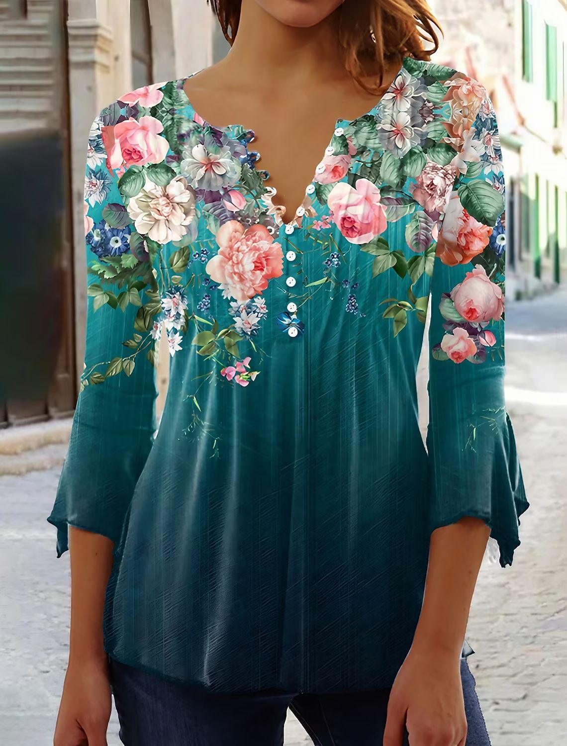 Fashionable New Women's Floral Print V-neck Three-quarters Sleeve Pleated Button T-shirt Base Shirt
