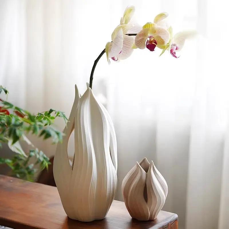 European style Home Decor Aroma Ceramic Vase by AuroreWear